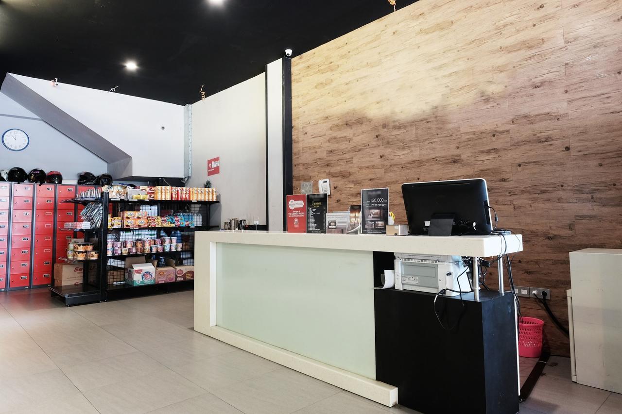 Hostel Juanda Airport Gedangan Exterior foto